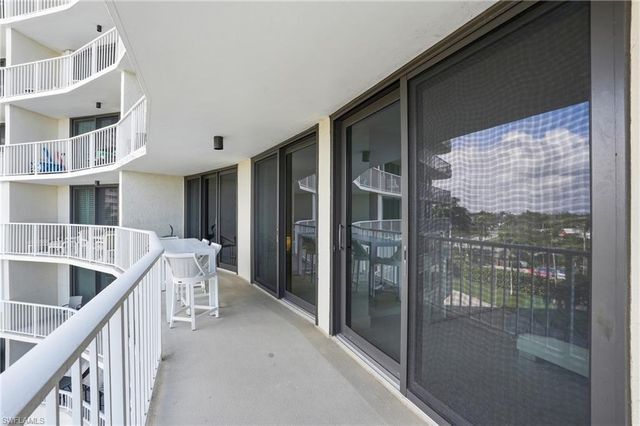 320 Seaview CT 2-408, Marco Island, FL 34145