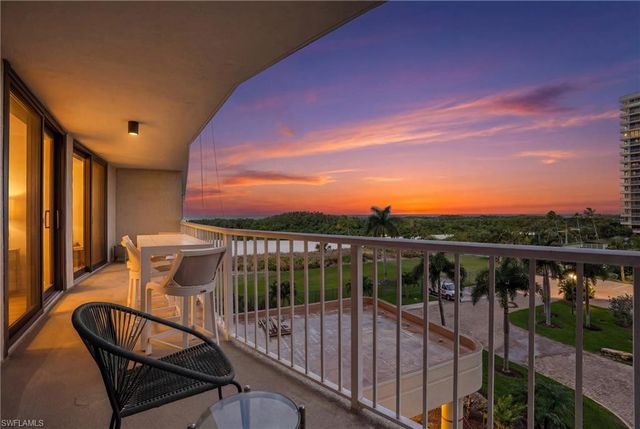 320 Seaview CT 2-408, Marco Island, FL 34145