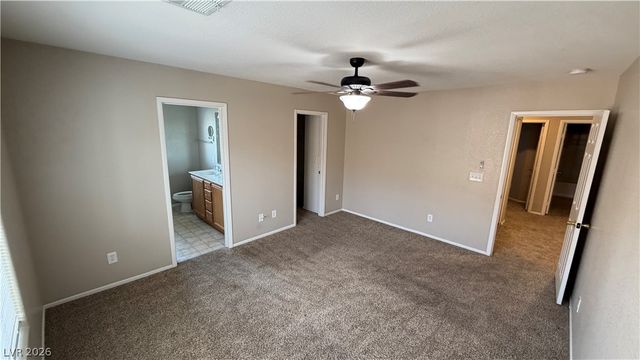 25 Red Oak Canyon Street 2, Henderson, NV 89012