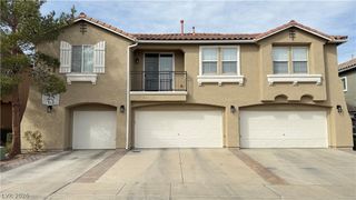 25 Red Oak Canyon Street 2, Henderson, NV 89012
