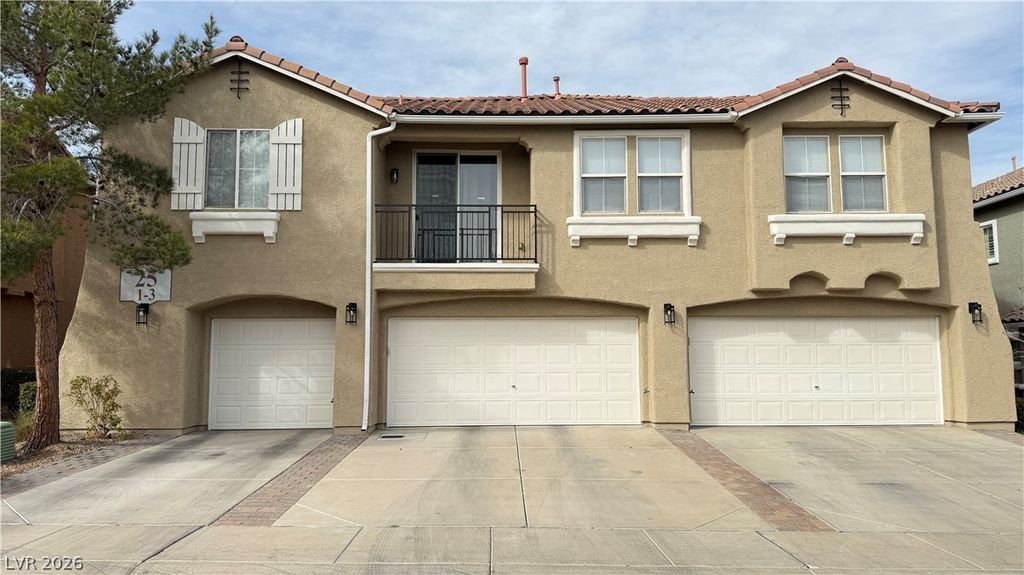 25 Red Oak Canyon Street 2, Henderson, NV 89012
