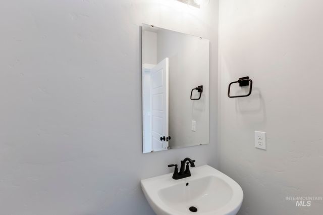 10530 W Teratai St, Star, ID 83669