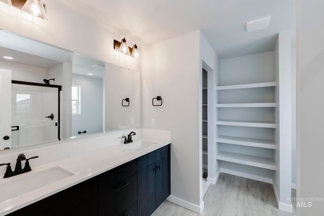 10530 W Teratai St, Star, ID 83669