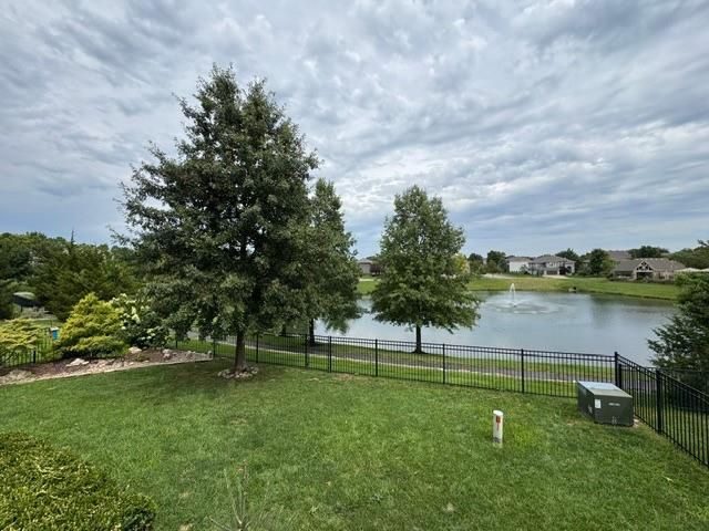 11018 W 163rd Terrace, Overland Park, KS 66221