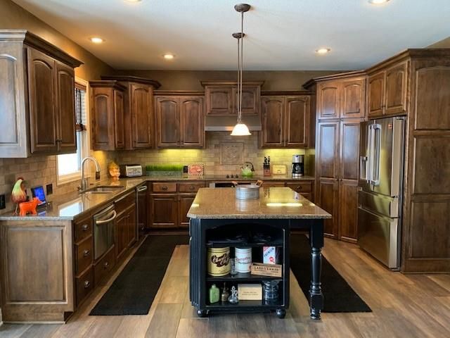 11018 W 163rd Terrace, Overland Park, KS 66221