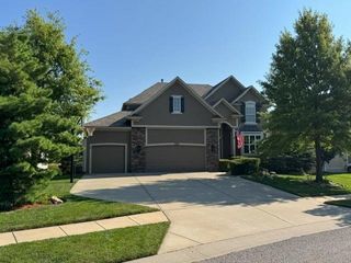 11018 W 163rd Terrace, Overland Park, KS 66221