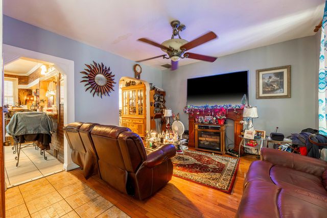 1434 N Leamington Avenue, Chicago, IL 60651