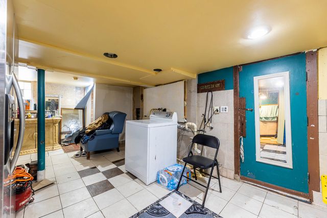 1434 N Leamington Avenue, Chicago, IL 60651