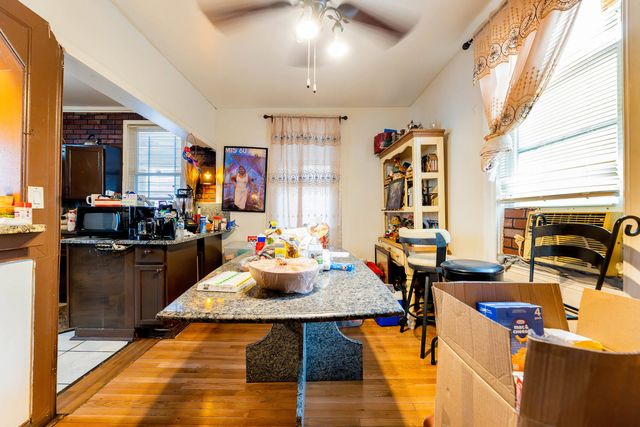 1434 N Leamington Avenue, Chicago, IL 60651