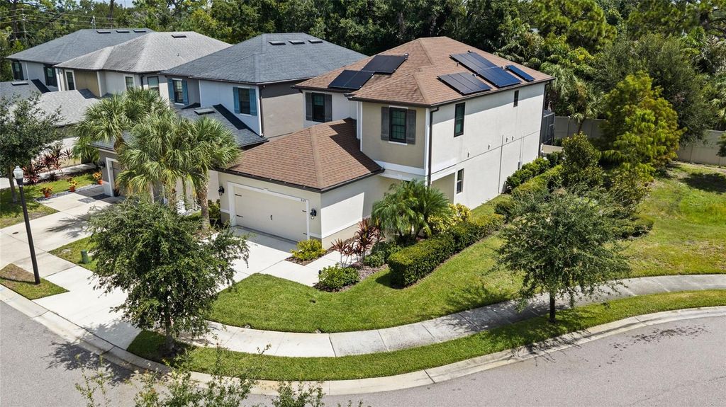 Image 2 of property listing at 8519 ARABELLA LANE, Seminole, FL 33777
