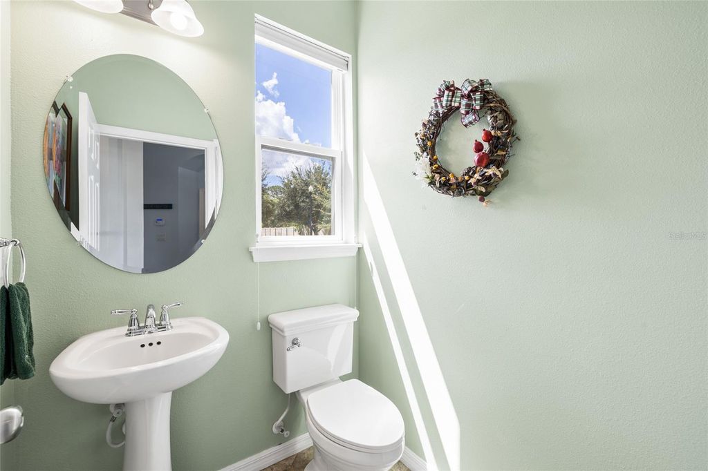 Image 24 of property listing at 8519 ARABELLA LANE, Seminole, FL 33777