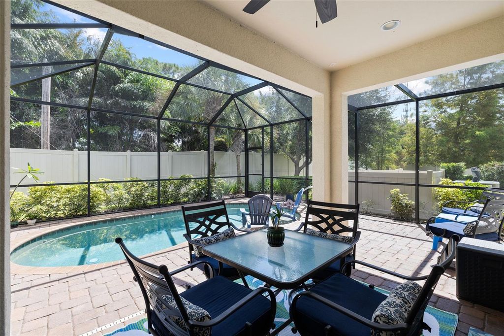 Image 40 of property listing at 8519 ARABELLA LANE, Seminole, FL 33777
