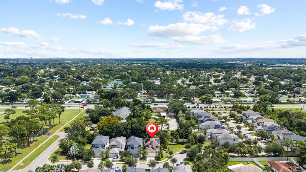 Image 52 of property listing at 8519 ARABELLA LANE, Seminole, FL 33777