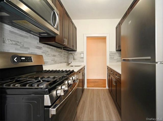 190-15 Crocheron Avenue, Flushing, NY 11358