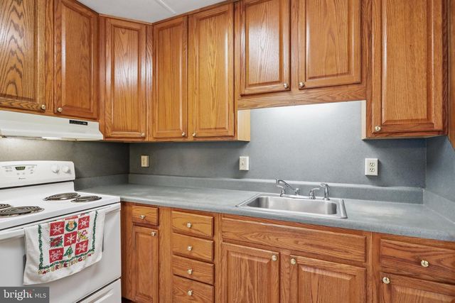 329 E GARFIELD STREET, Chambersburg, PA 17201