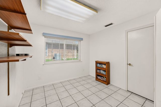 1208 Fox Hollow Drive, Carrollton, TX 75007