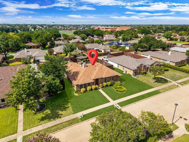 1208 Fox Hollow Drive, Carrollton, TX 75007
