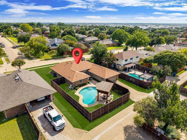 1208 Fox Hollow Drive, Carrollton, TX 75007