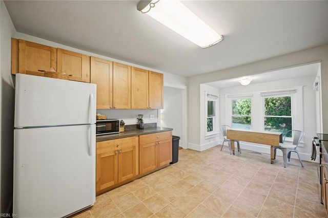317 George Washington HWY S, Chesapeake, VA 23323