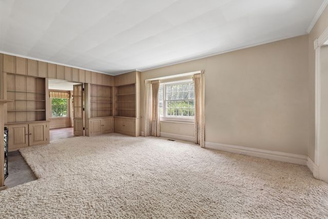 333 Hazel Avenue, Highland Park, IL 60035