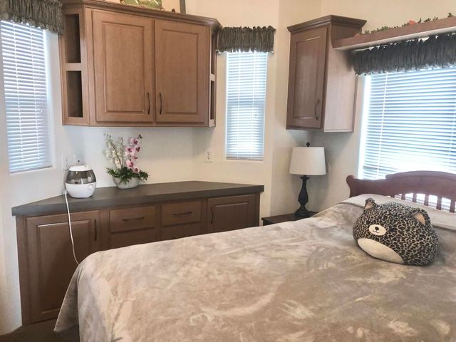 74711 Dillon Rd Spc 726, Desert Hot Springs, CA 92241