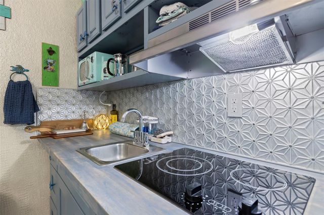 16333 GULF BOULEVARD 113, Redington Beach, FL 33708