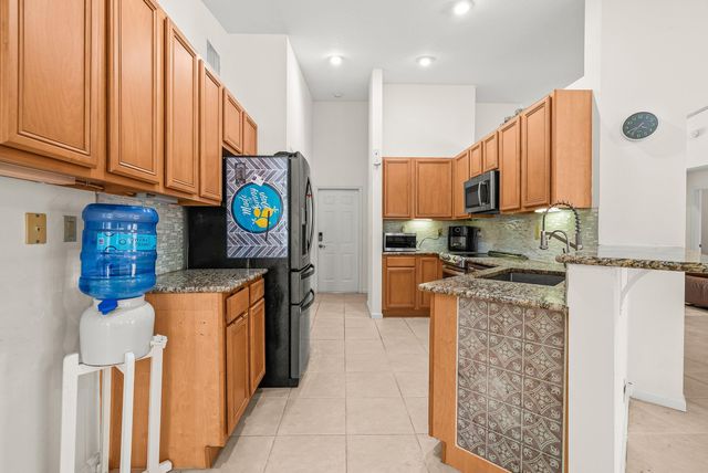 18098 93rd Road N, The Acreage, FL 33470