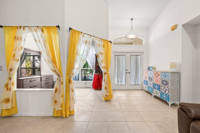 18098 93rd Road N, The Acreage, FL 33470