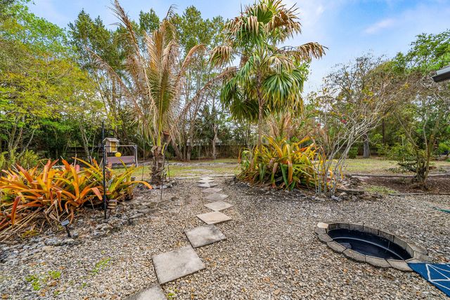 18098 93rd Road N, The Acreage, FL 33470