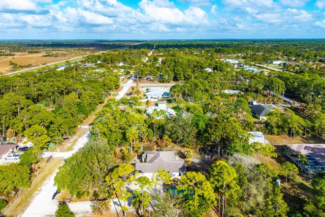 18098 93rd Road N, The Acreage, FL 33470