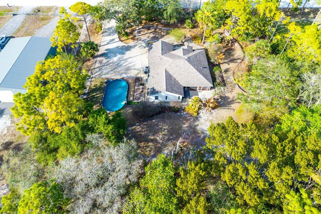 18098 93rd Road N, The Acreage, FL 33470