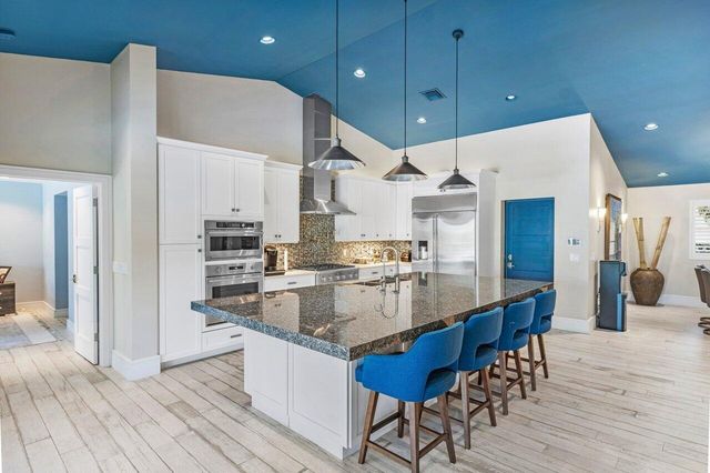 941 Dogwood Drive, Delray Beach, FL 33483