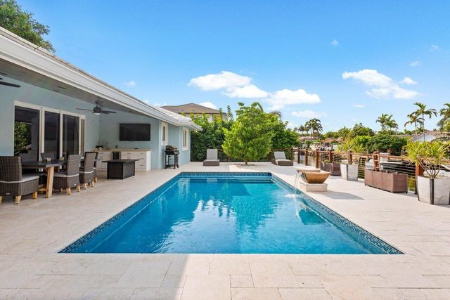 941 Dogwood Drive, Delray Beach, FL 33483