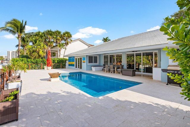 941 Dogwood Drive, Delray Beach, FL 33483