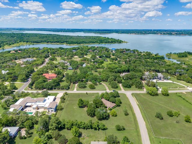 1075 Harbor Haven Street, Southlake, TX 76092