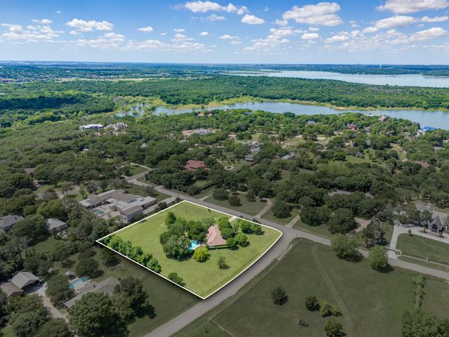 1075 Harbor Haven Street, Southlake, TX 76092
