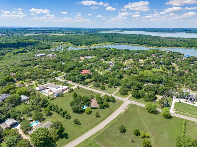 1075 Harbor Haven Street, Southlake, TX 76092
