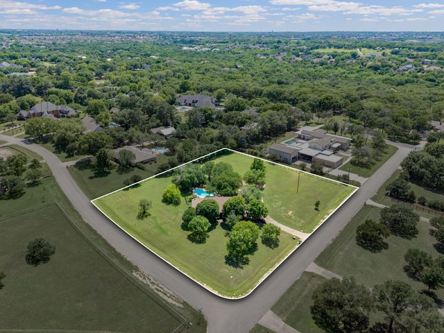 1075 Harbor Haven Street, Southlake, TX 76092