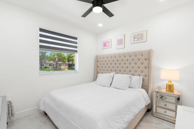 5617 NW 106th Way, Coral Springs, FL 33076