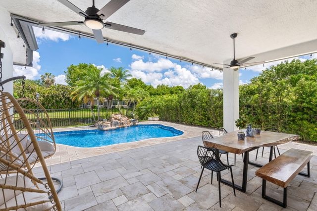 5617 NW 106th Way, Coral Springs, FL 33076