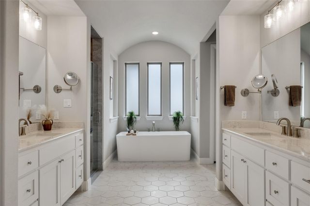 138 Evelyn CT, Dripping Springs, TX 78620