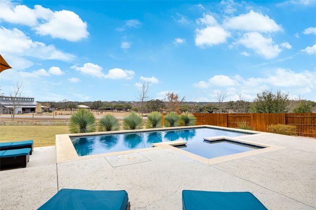 138 Evelyn CT, Dripping Springs, TX 78620