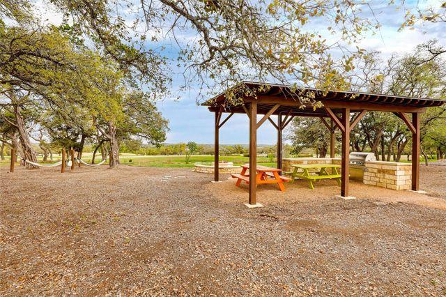 138 Evelyn CT, Dripping Springs, TX 78620