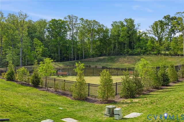 13809 Village View Dr, Midlothian, VA 23114