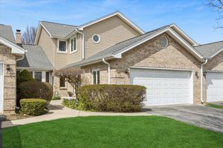 17346 Brook Crossing Court, Orland Park, IL 60467