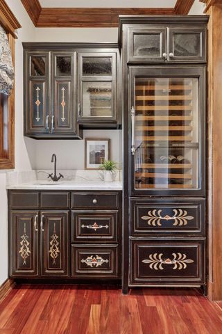 8523 Amsden Road, Bloomington, MN 55438