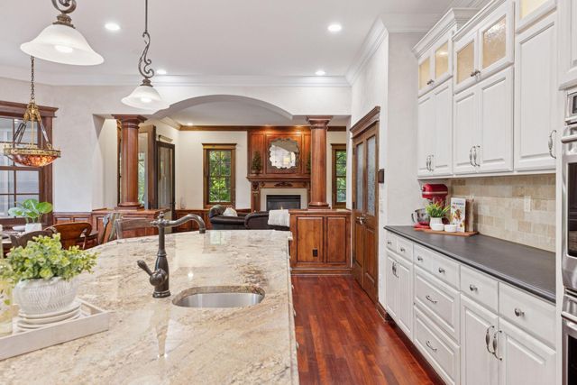 8523 Amsden Road, Bloomington, MN 55438