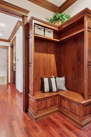 8523 Amsden Road, Bloomington, MN 55438