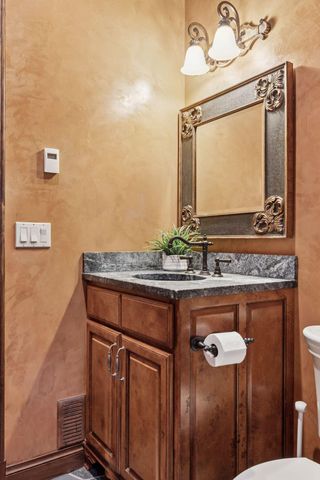 8523 Amsden Road, Bloomington, MN 55438