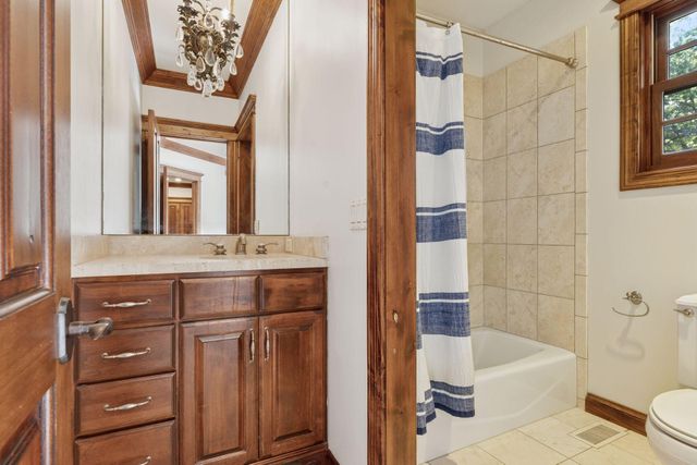 8523 Amsden Road, Bloomington, MN 55438